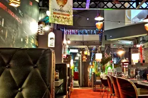 Grill Le Liberty — vue 1, restaurant à Ménétrol (Puy-de-Dôme)