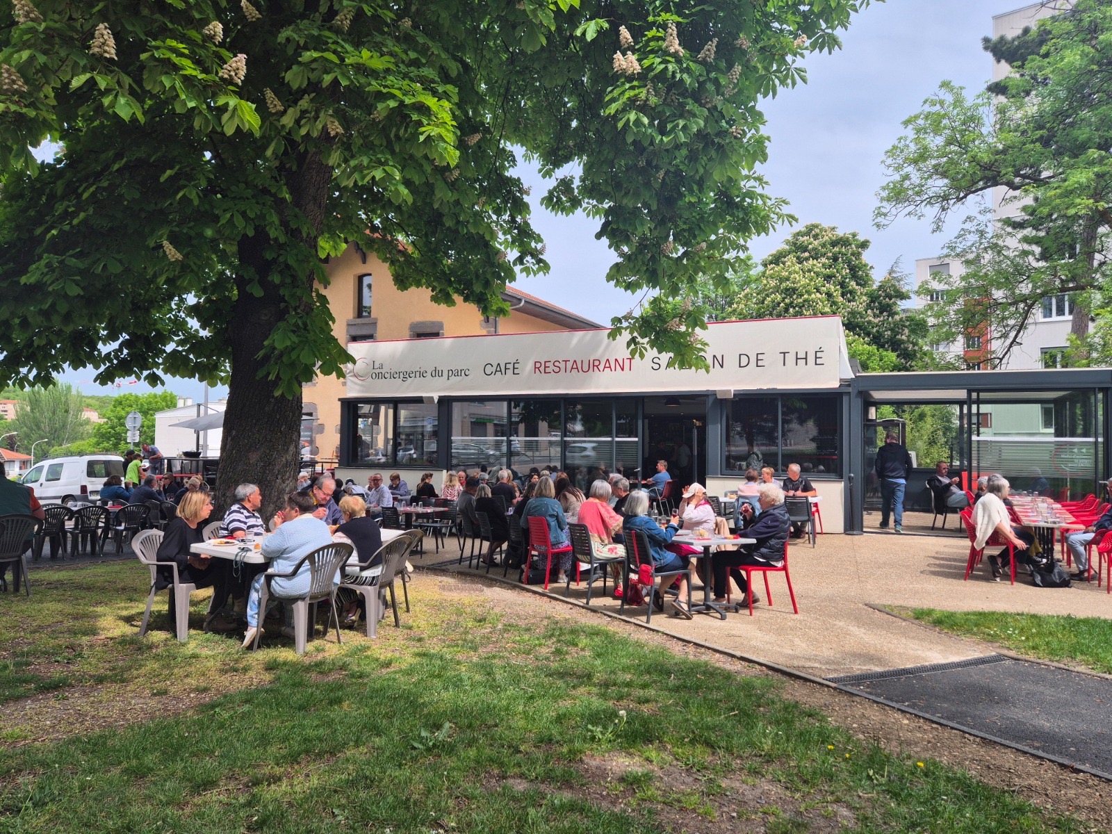La Conciergerie du Parc — vue 1, restaurant à Romagnat (Puy-de-Dôme)