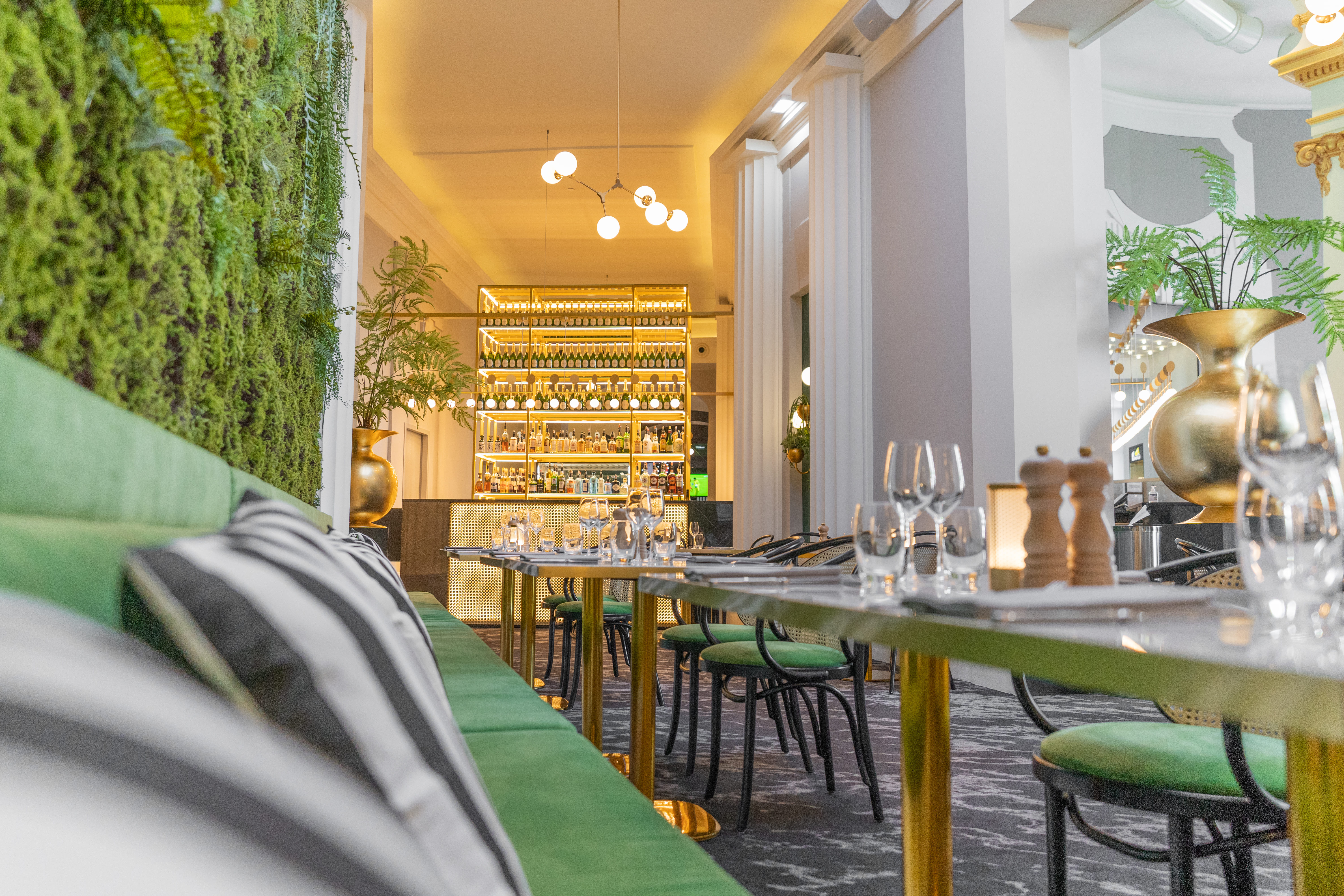 Le R — Restaurant & Bar du Casino de Royat — vue 1, restaurant à Chamalières (Puy-de-Dôme)