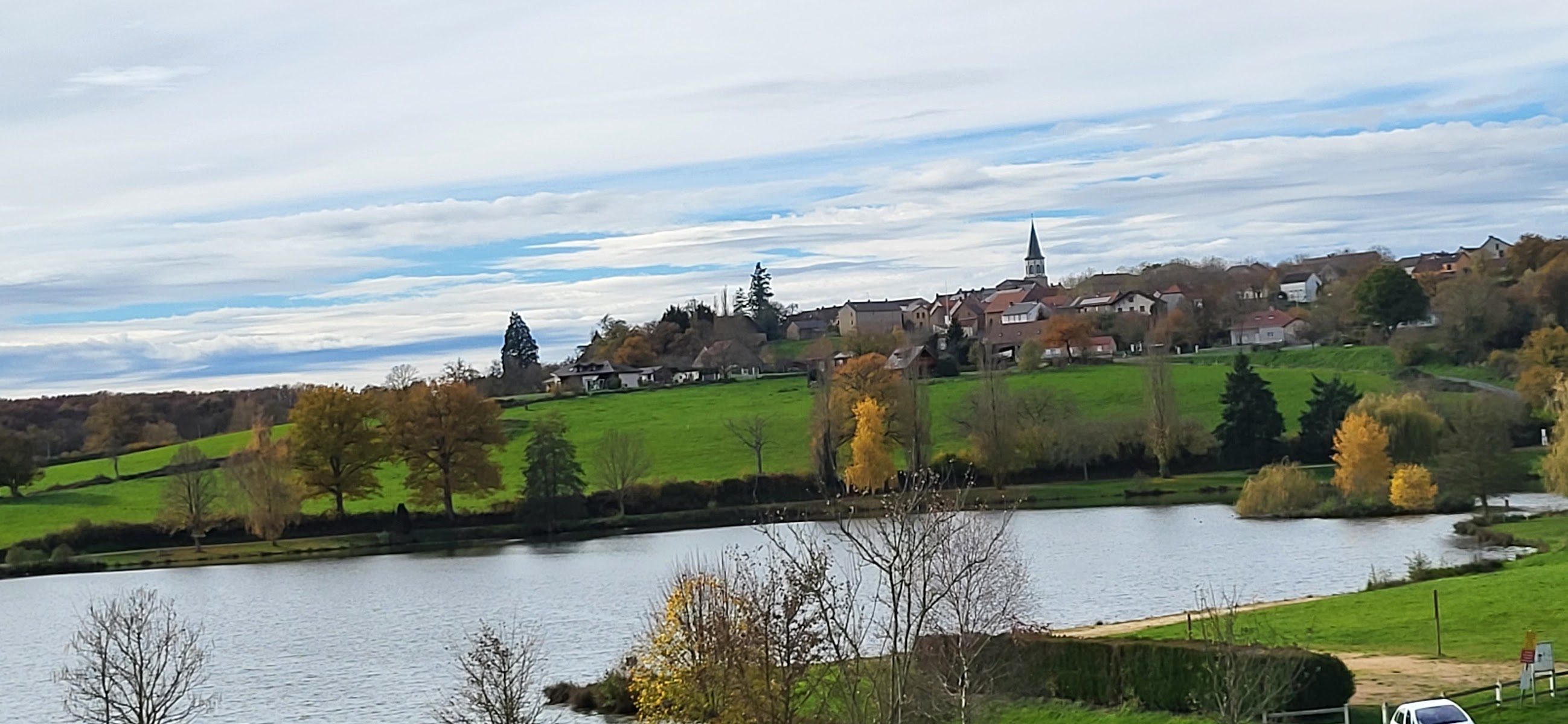 Photo 3 de Plan d'eau de Servant