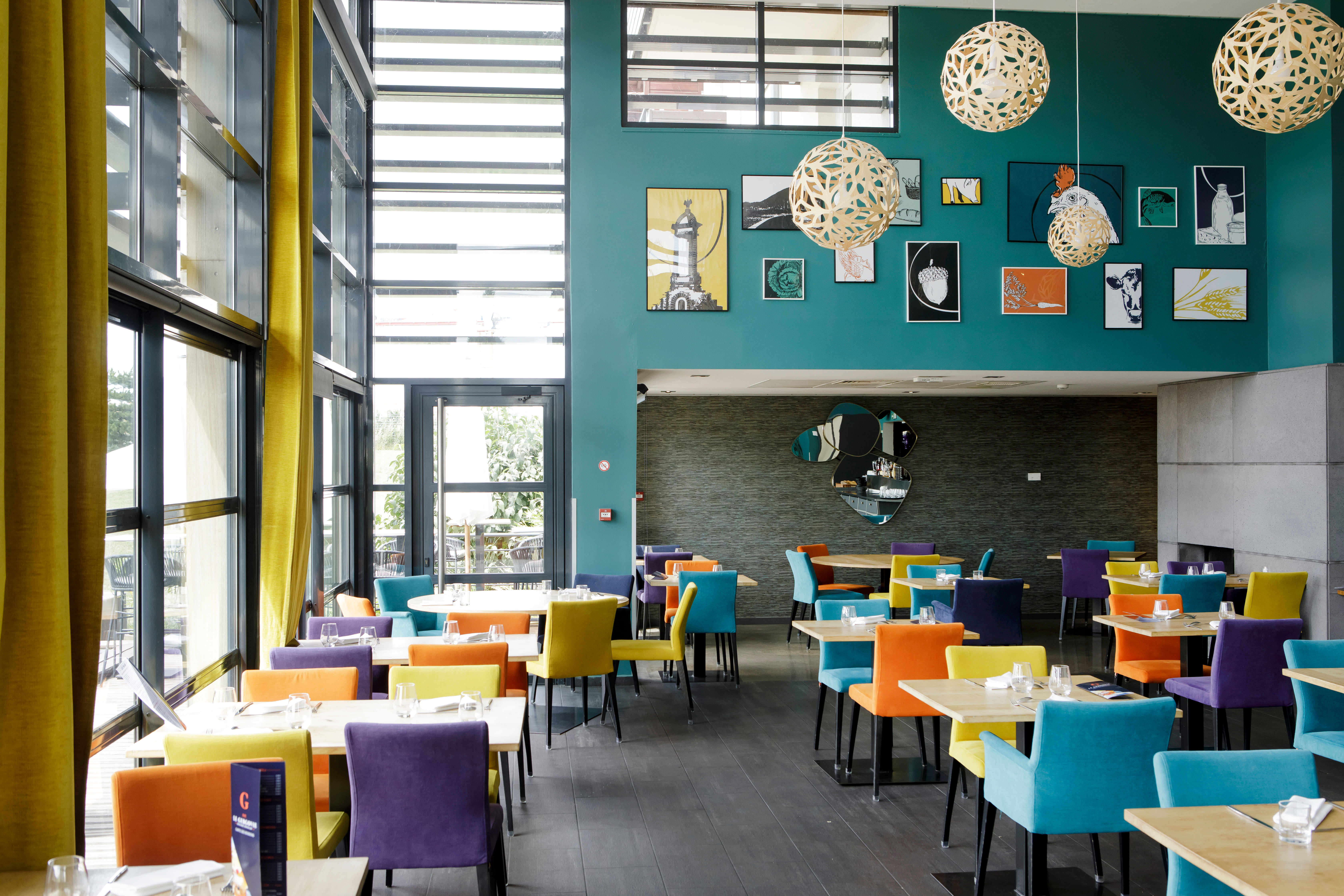 Hôtel-Restaurant Le Gergovie — vue 6, restaurant à Pérignat-lès-Sarliève (Puy-de-Dôme)